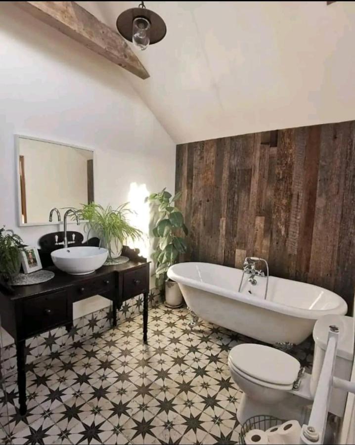 Ferienwohnung The Carton Store Loft Apt Cork Exterior foto